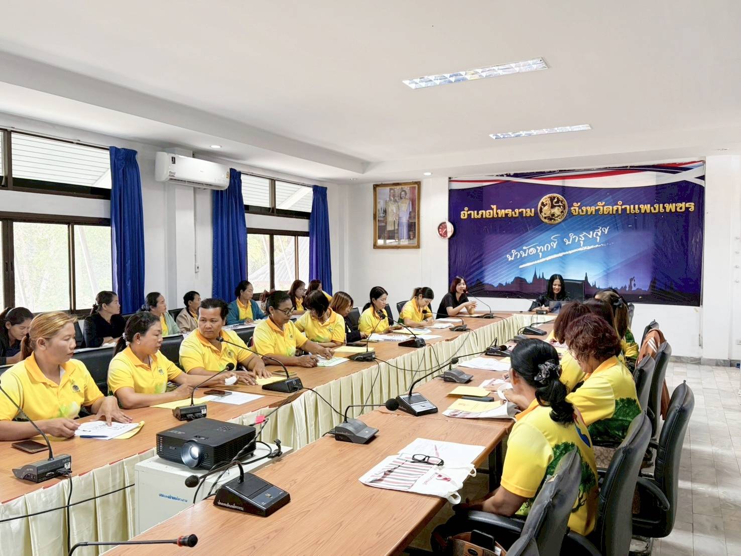 พช.ไทรงาม ดำเนินกิจกรรมโครงการเพิ่มประสิทธิภาพการปฏิบัติงานกองทุนพัฒนาบทบาทสตรีแก่กลไกการขับเคลื่อนกองทุนพัฒนาบทบาทสตรีระดับอำเภอ